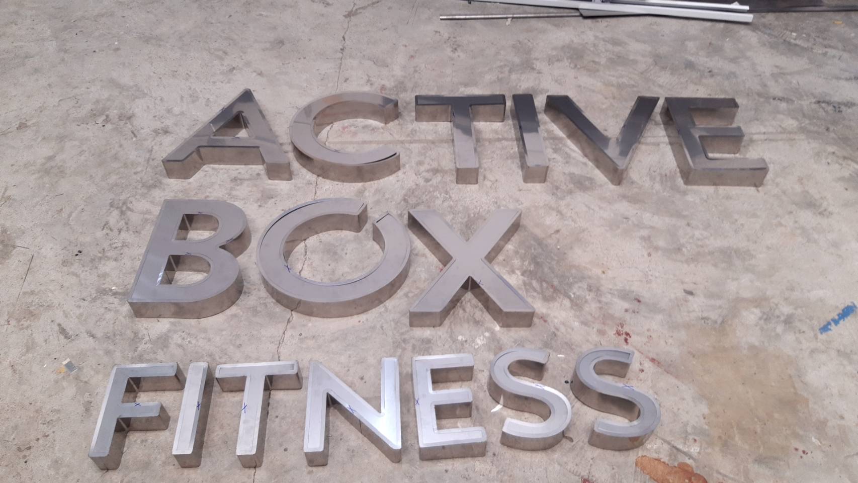 ป้ายภายใน Active Box Fitness คลอง 1